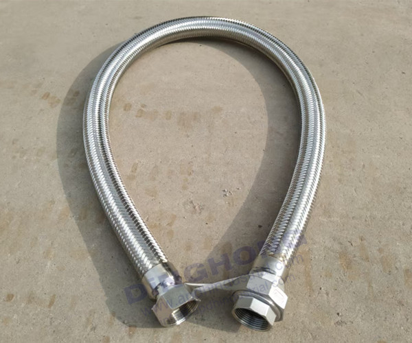 Female Thread And Union Flexible Hose.jpg Female Thread And Union Flexible Hose.jpg